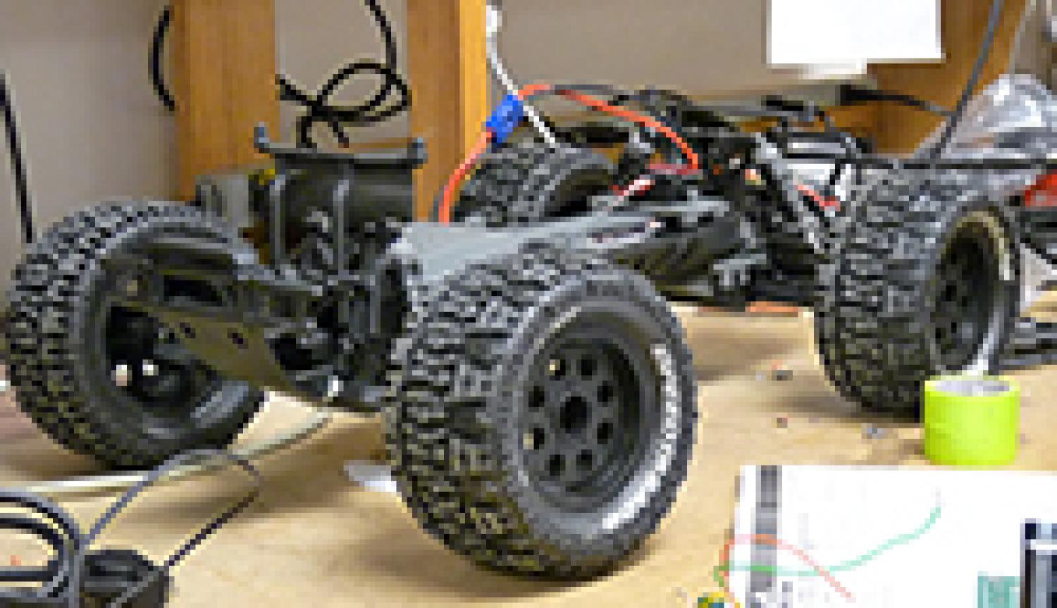 A scale model of a wirelessly charged electric vehicle