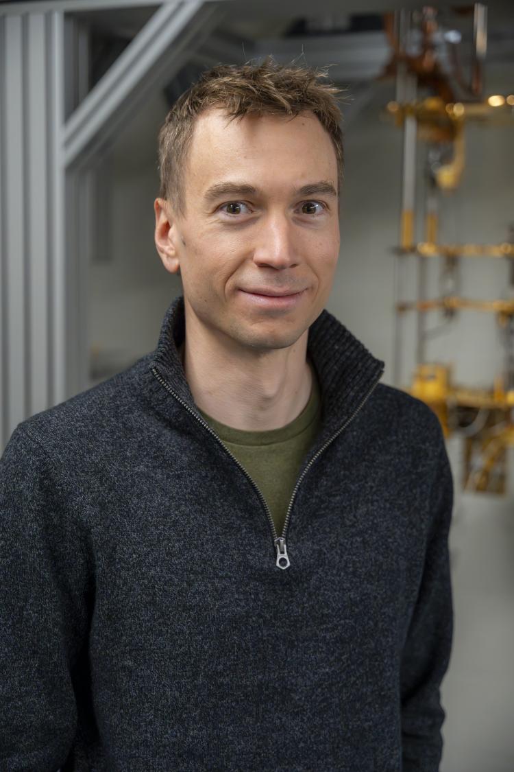 Andras Gyenis headshot