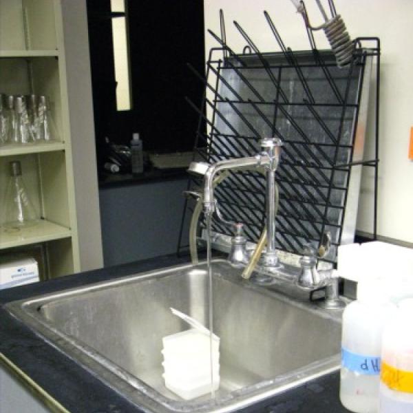 lab sink