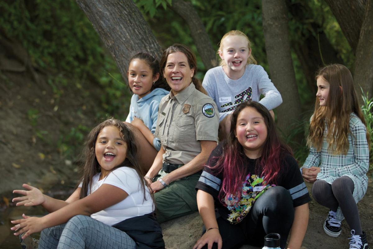 Curry and Girls at Goose Lake