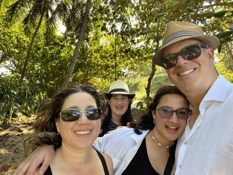 Fernando Rosario-Ortiz and family