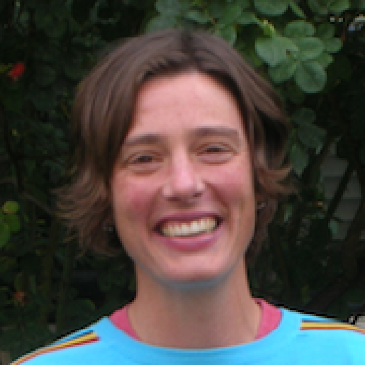 Bethy Leonardi_180x180.png