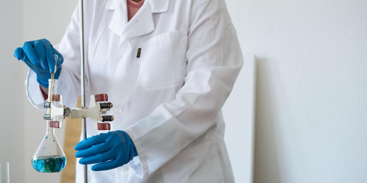 Woman working in a lab