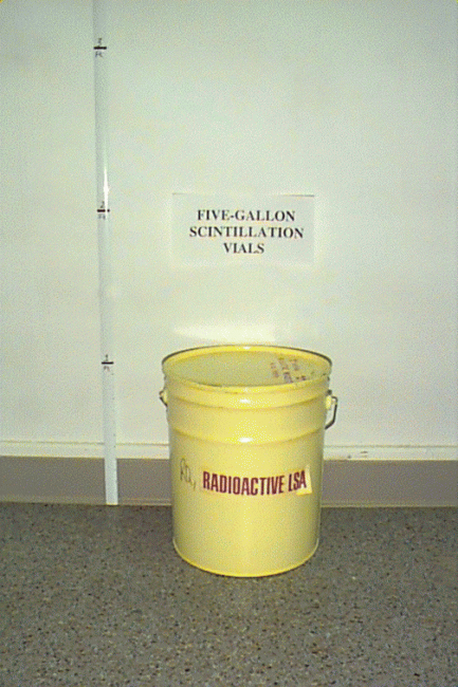 Five gallon scintillation vials container.