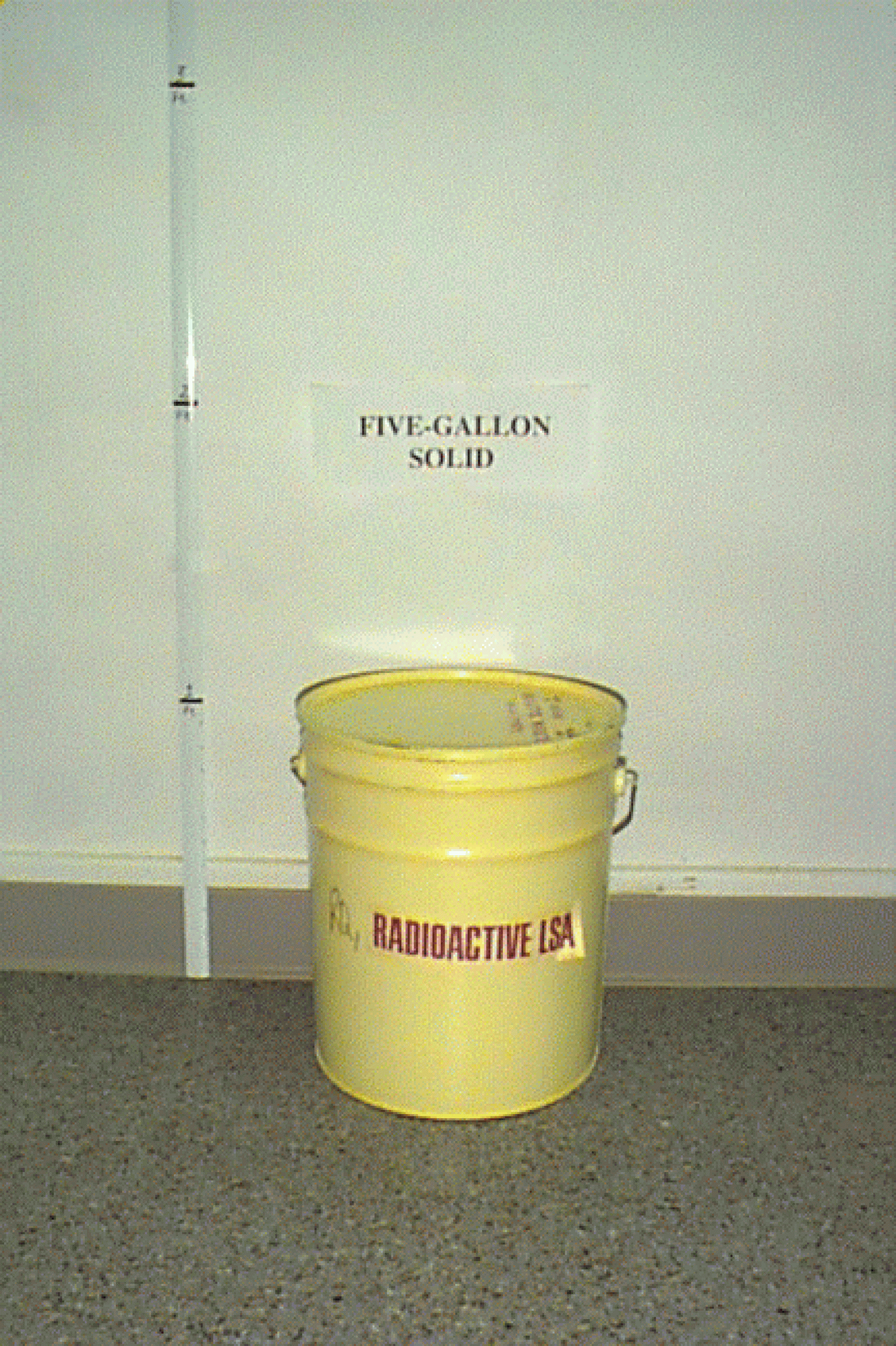 Five gallon solids container