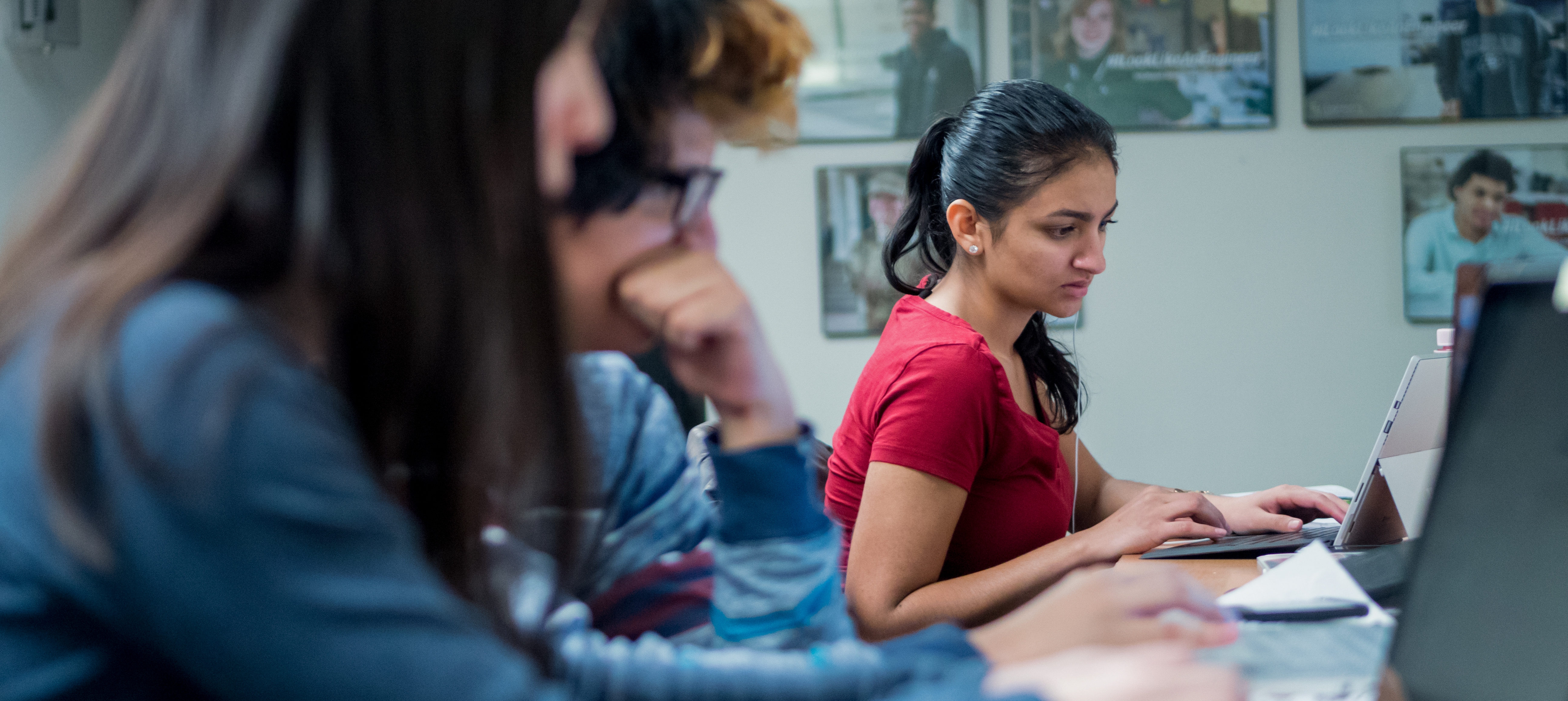 Engineering students study in the BOLD Center in 2018