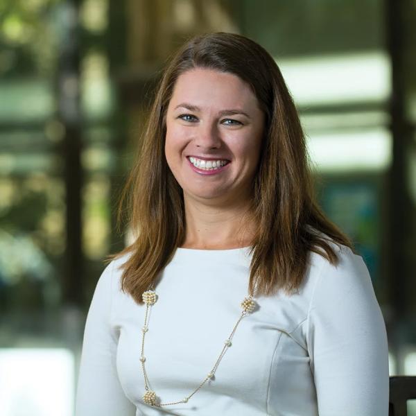Amy Kramer headshot