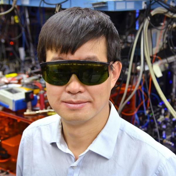 Jun Ye in his lab at JILA