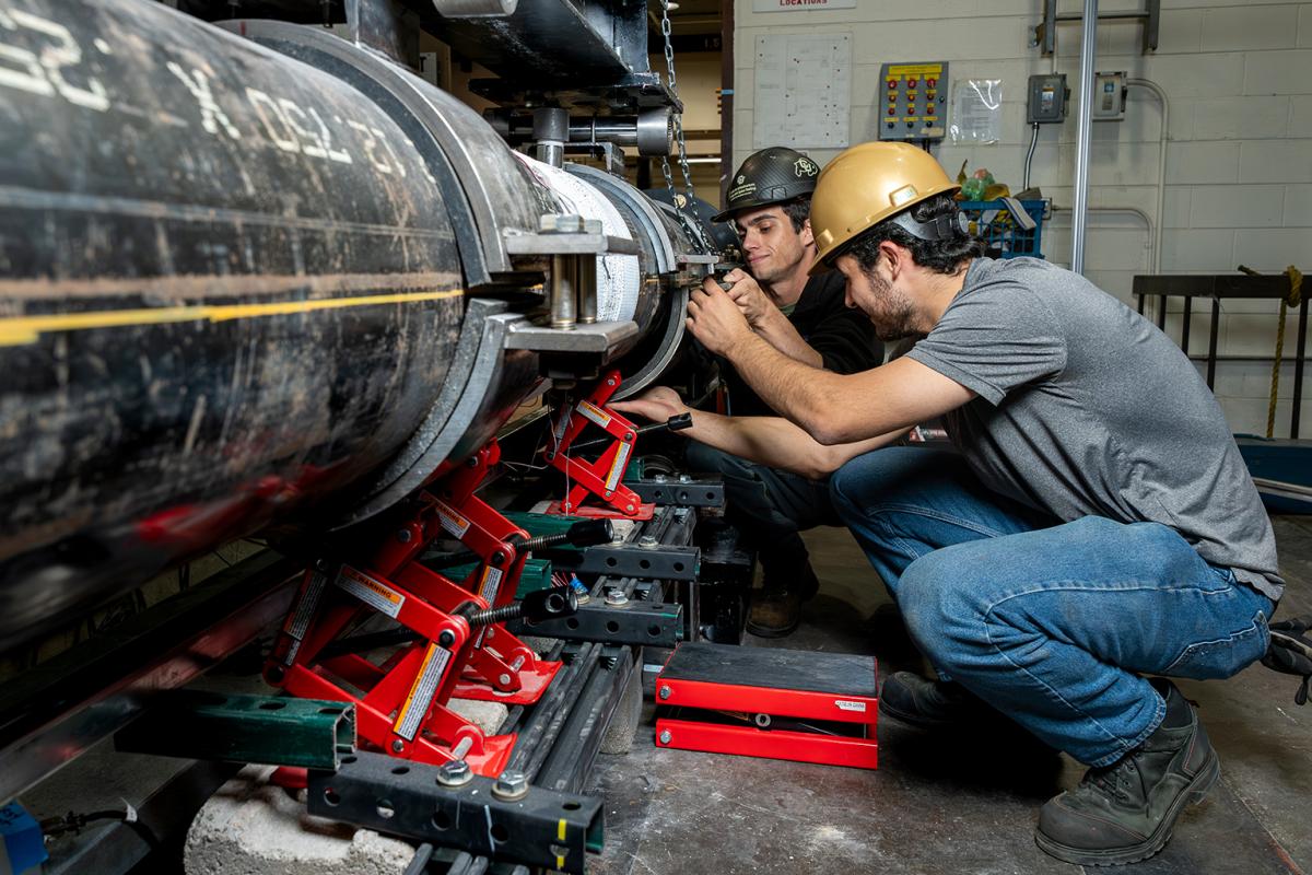 Pipe testing in the CIEST lab
