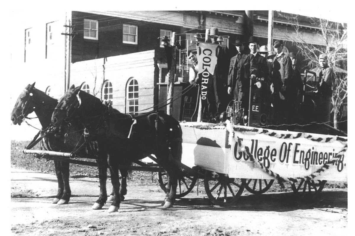 1909 EE students in Boulder Parade