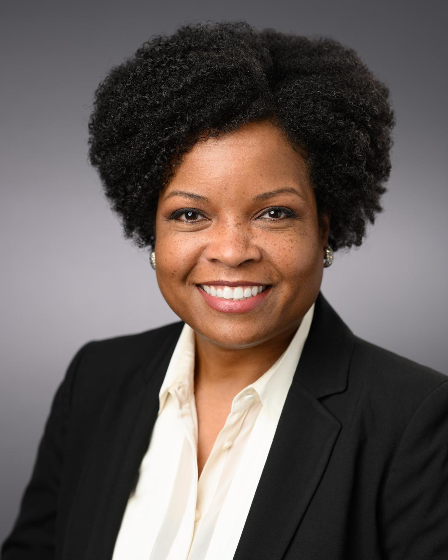 Monique McCloud headshot