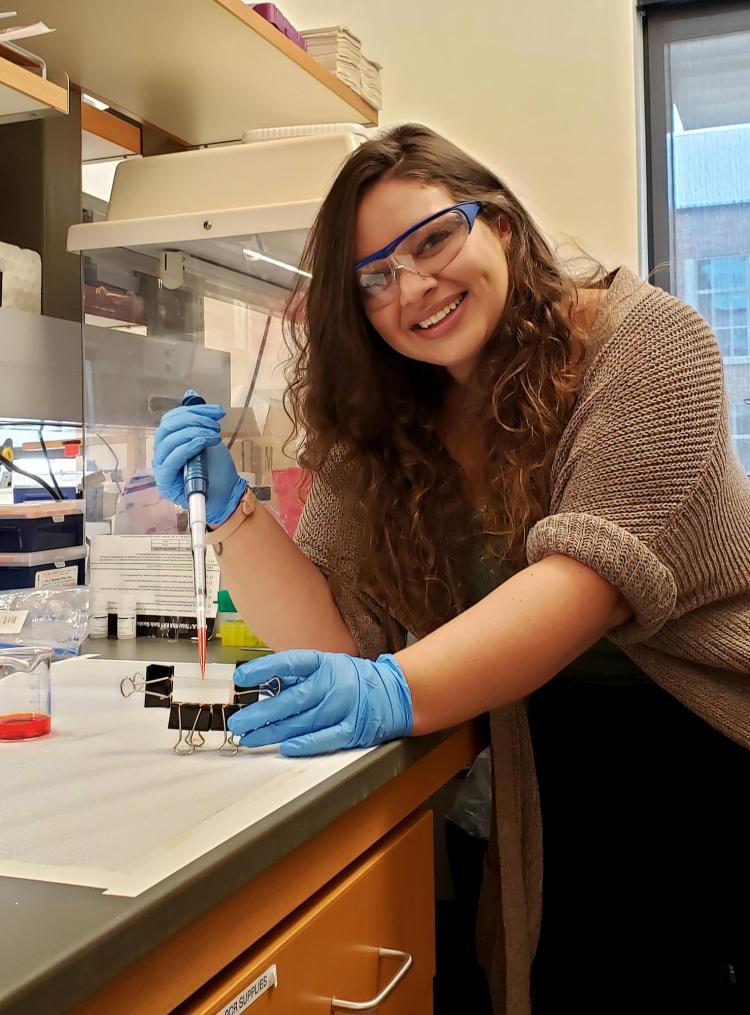 Portrait of Leila in the lab