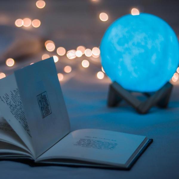 BOOK AND NIGHTLIGHT