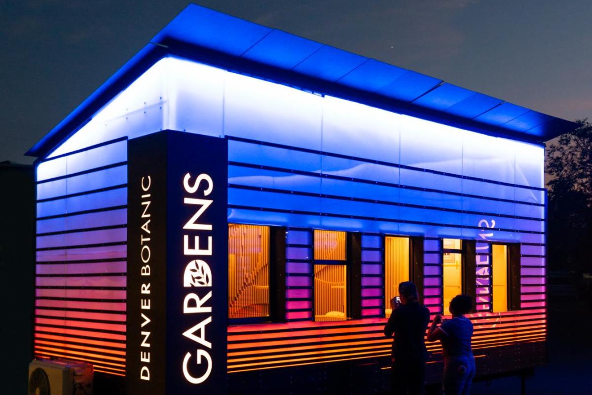 Mobile ticket centers