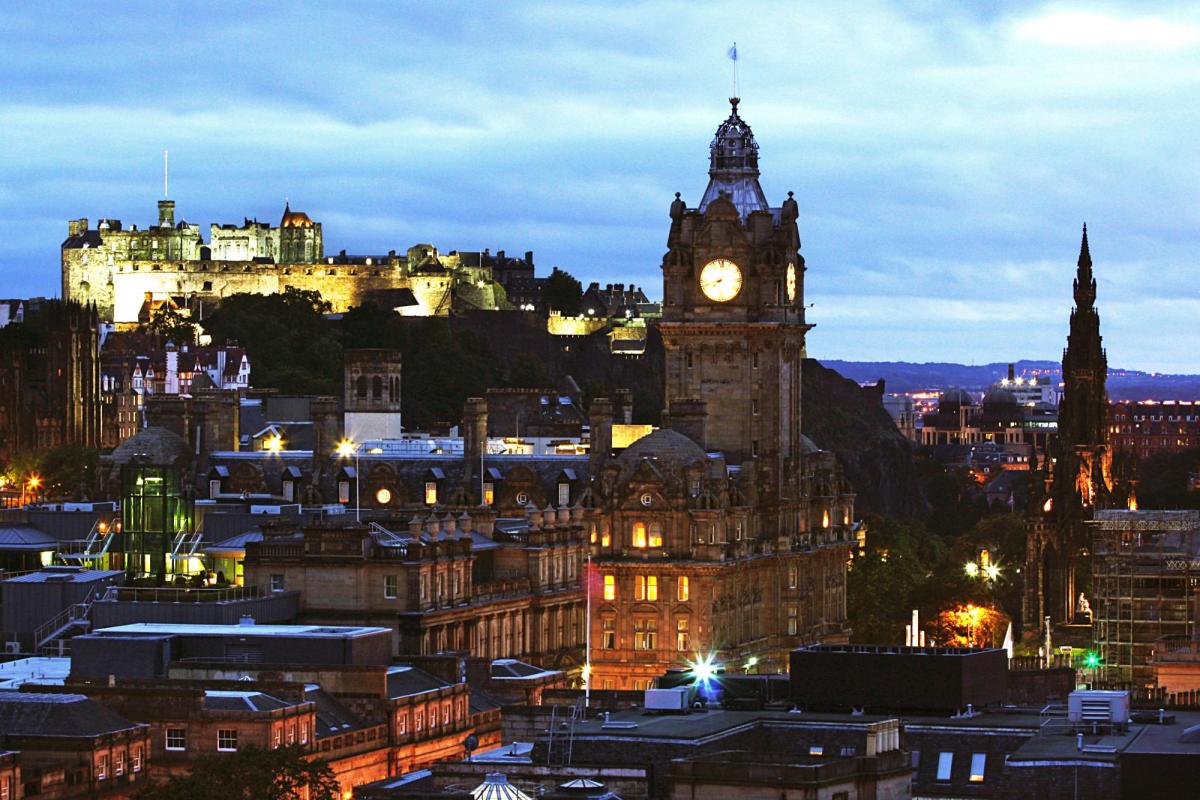 Edinburgh at a glance by Dimitry B is licensed under CC BY 2.0