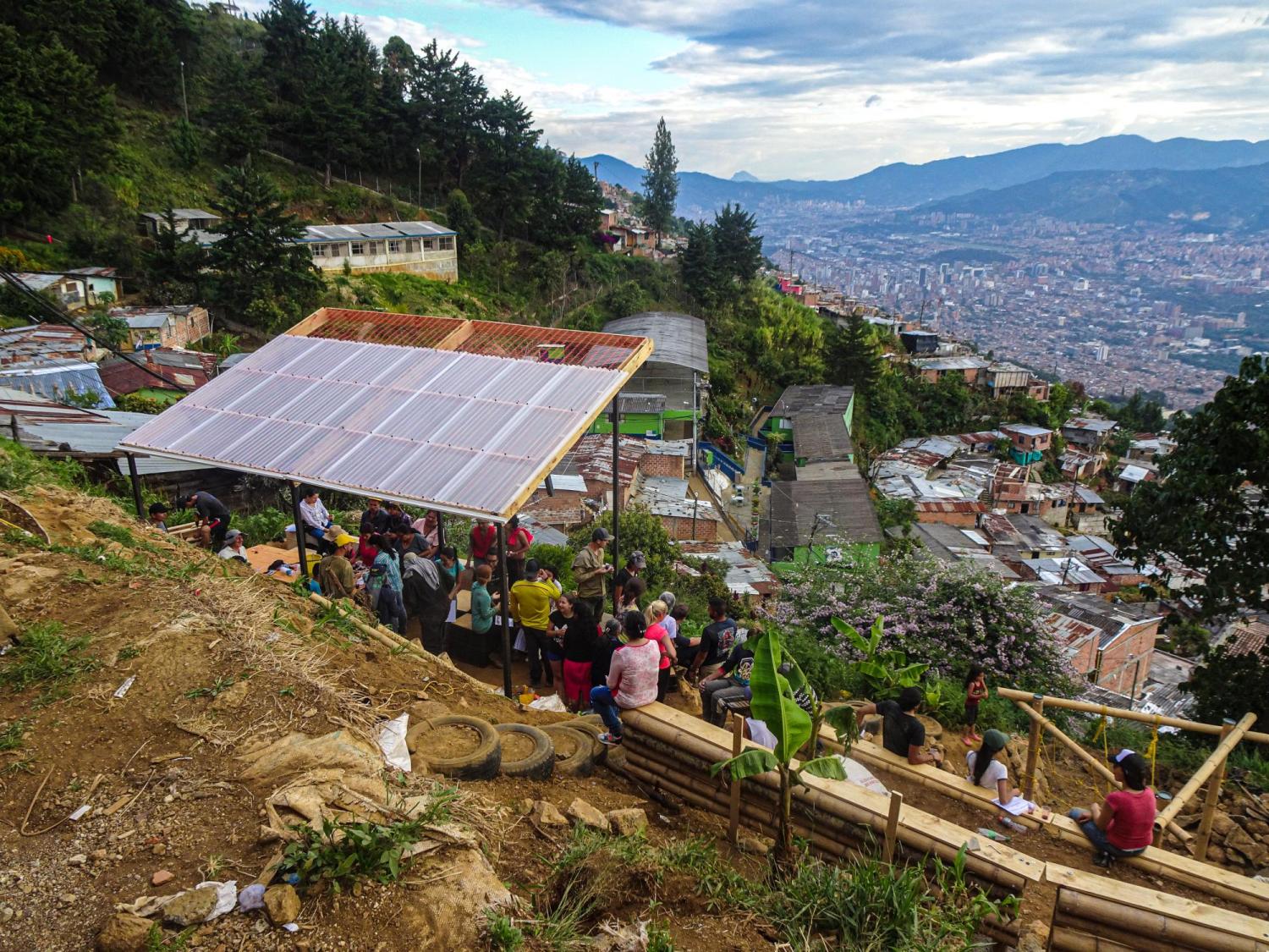 Planning and urban design global seminar wins faculty 2019-20 outreach award