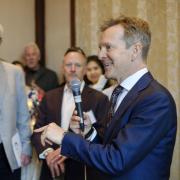 Kevin speaking at the 2018 ENVD Awards Gala