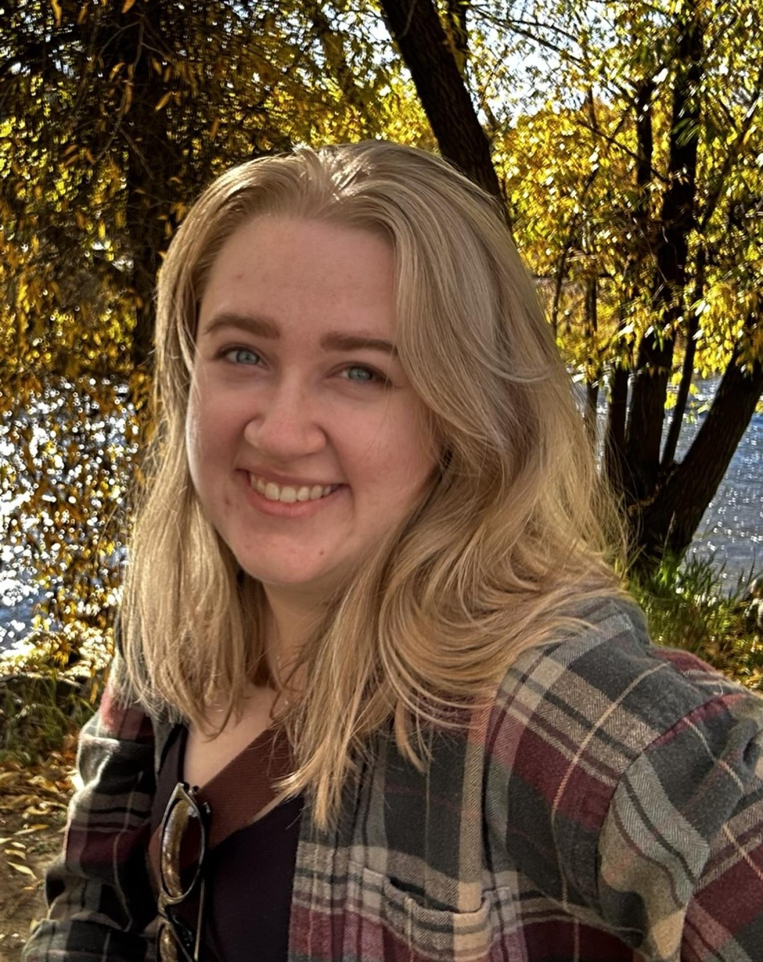 Elizabeth's Headshot