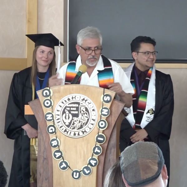 Dr. Enrique Sepulveda with undergraduates in the class of 2022