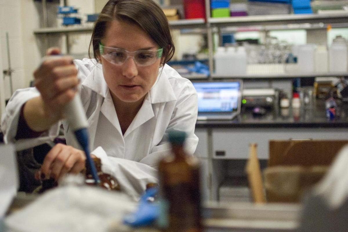 Student working in a lab.
