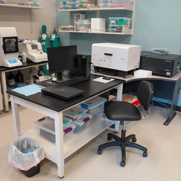 UV-VIS-NIR Spectrophotometer