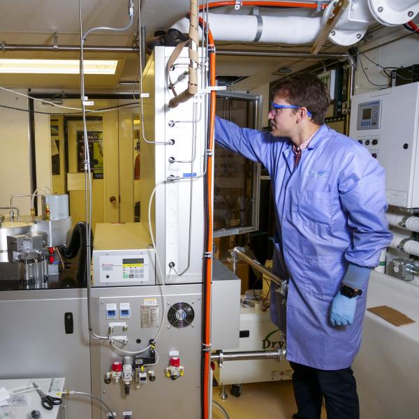 A complicated set of lab equipment.
