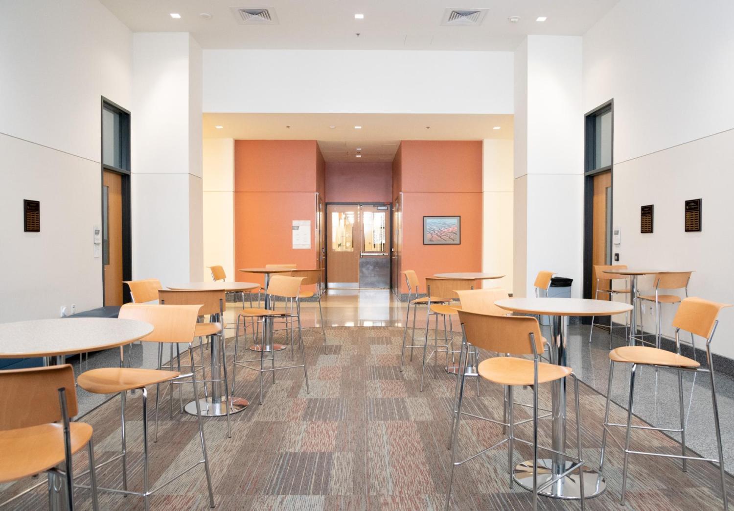 B115 Lobby