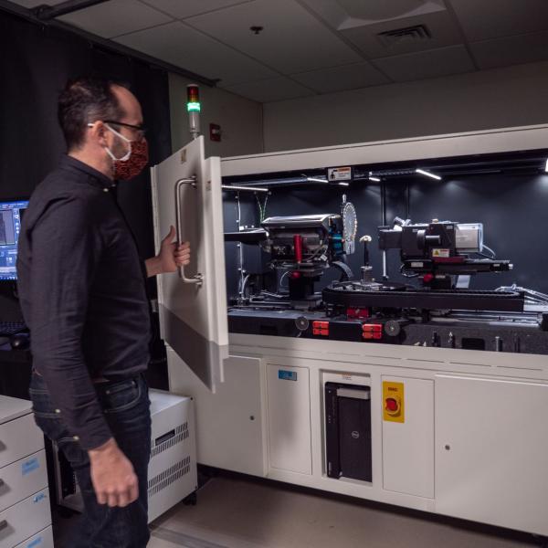 Gestos opening the X-ray