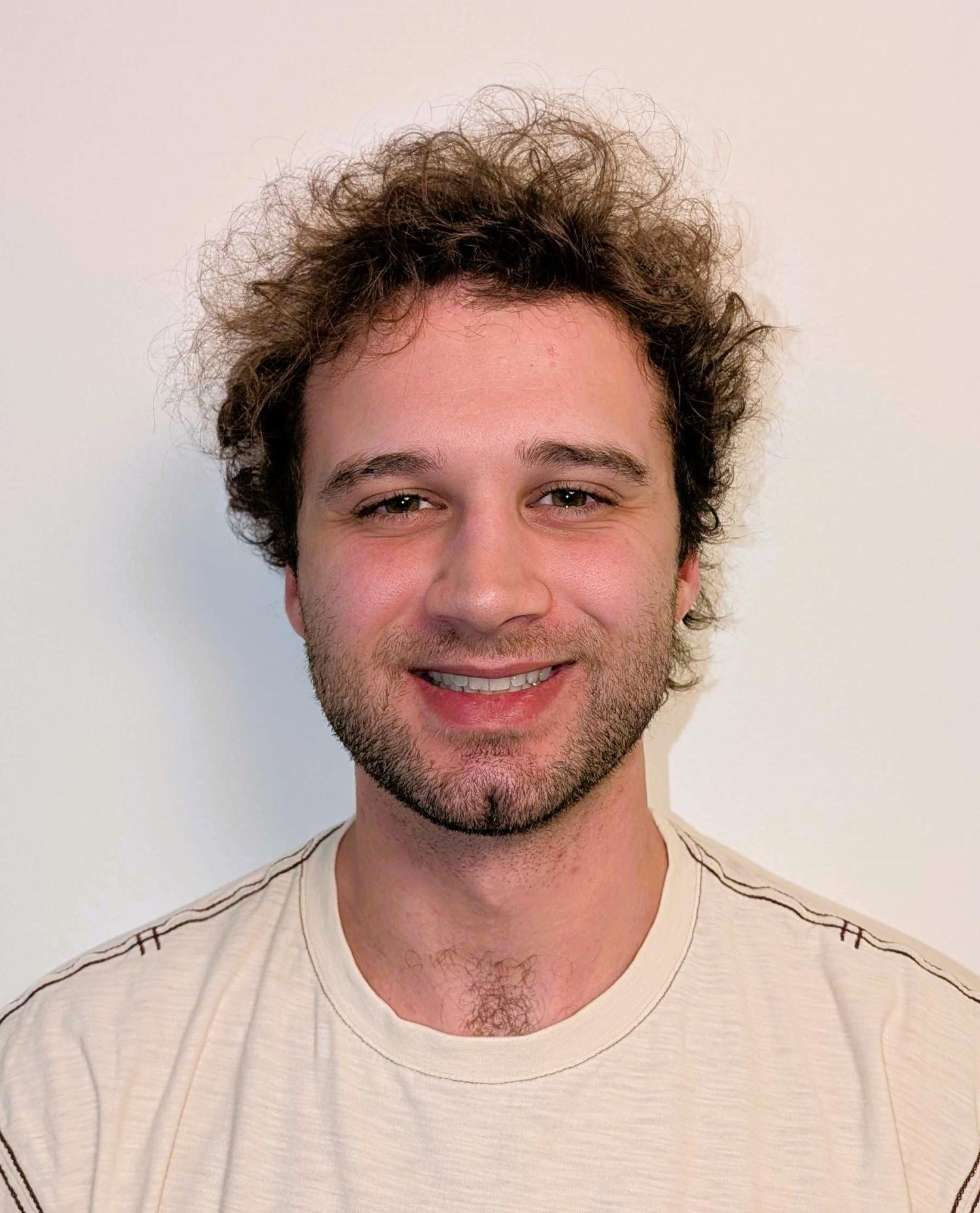 Alex Israel Headshot