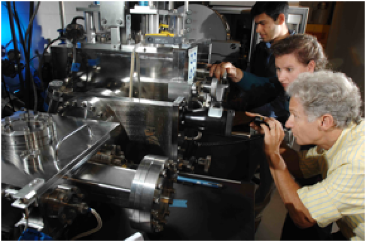 Dr. Moddel in the lab with two of his students