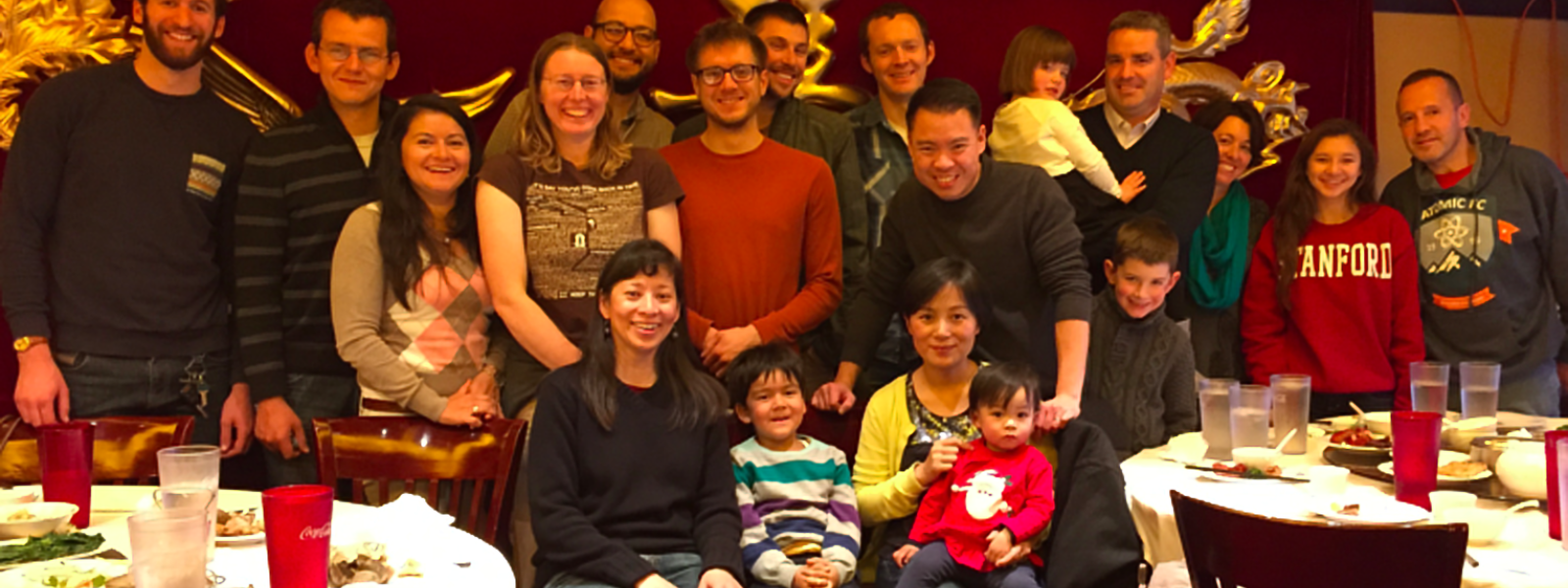 Lucy Pao's Research Group at dinner together at a restaurant