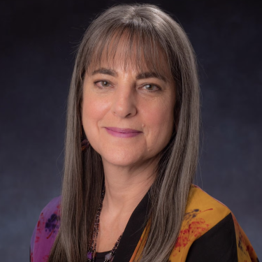 Portrait photo of Suzanne Soled
