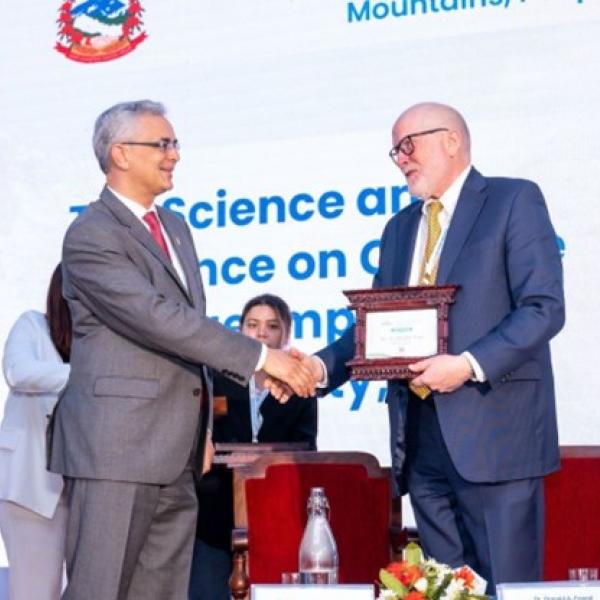 Don being thanked for his presentation at the International Expert Dialogue, Kathmandu, Nepal, 2024.
