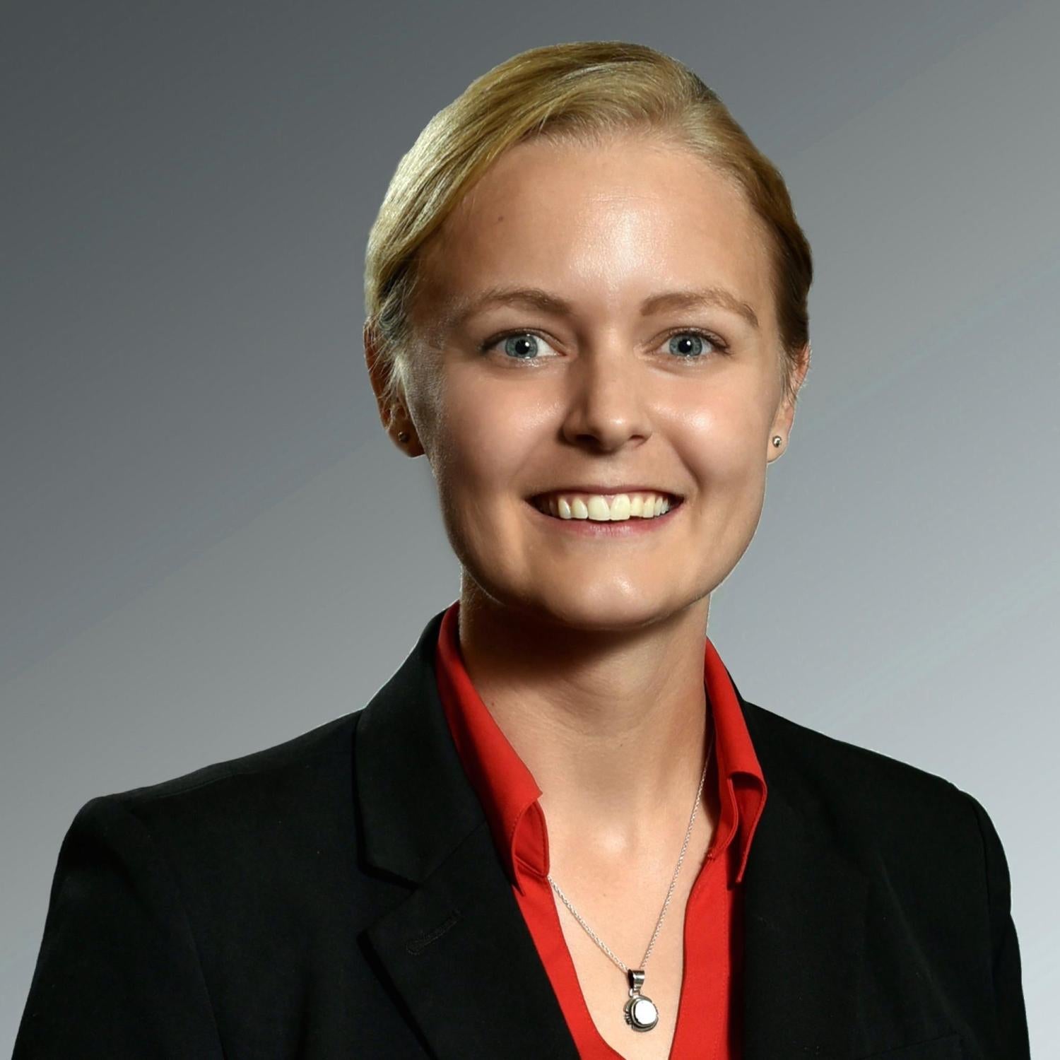 Meredith DeBoom headshot
