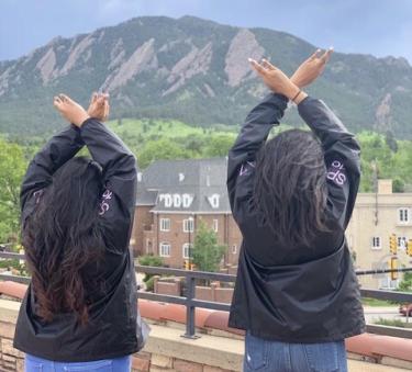 Theta Nu Xi