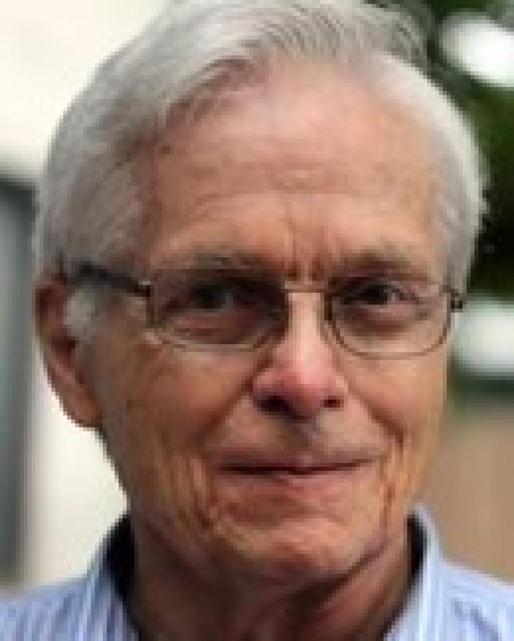 Earl Sampson