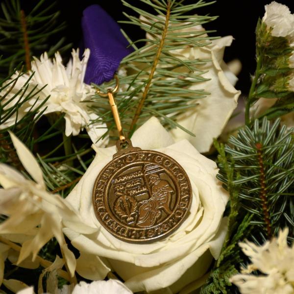 Latin honors medal