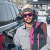 alejandro brown with snowboard