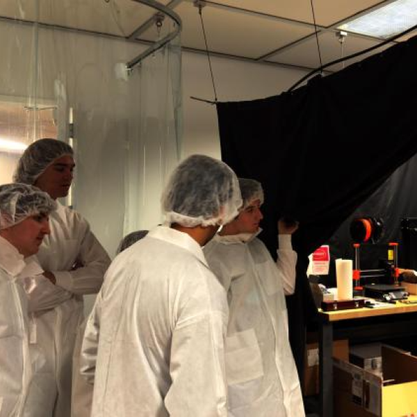 Quantum Scholars cohort tours KMLabs