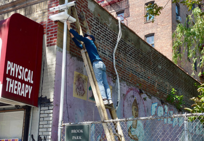 Installing a traffic radar at Brook Park. Image Credit: Markus Hilpert.