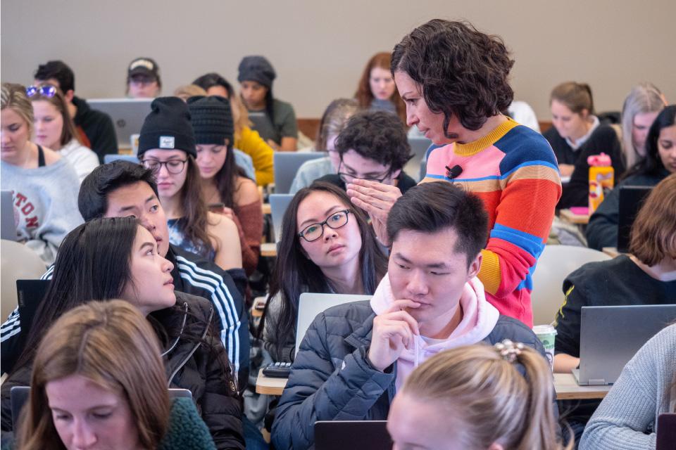 Undergraduate students in Dr. Foley’s Epidemiology class (IPHY 3490) answering questions and working on problems.