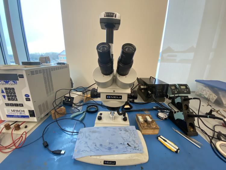 Microscope
