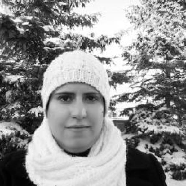 Fateman Pourahmadian portrait outside in black and white