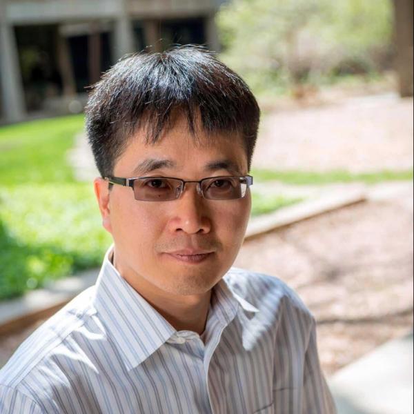 Ronggui Yang