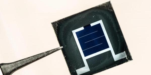 Perovskite/silicon tandem solar cells are contenders for the next-generation photovoltaic technology, with the potential to deliver module efficiency gains at minimal cost.