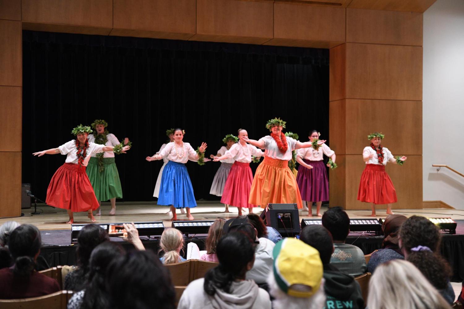 Dancers on the ifest stage