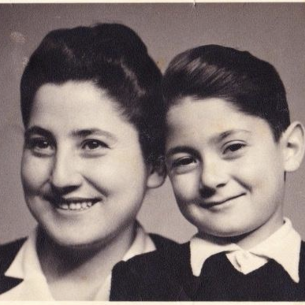 Osi Sladek as a child with his mother
