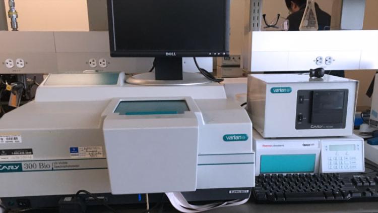 Carry 300 Bio UV/Vis Spectrometer