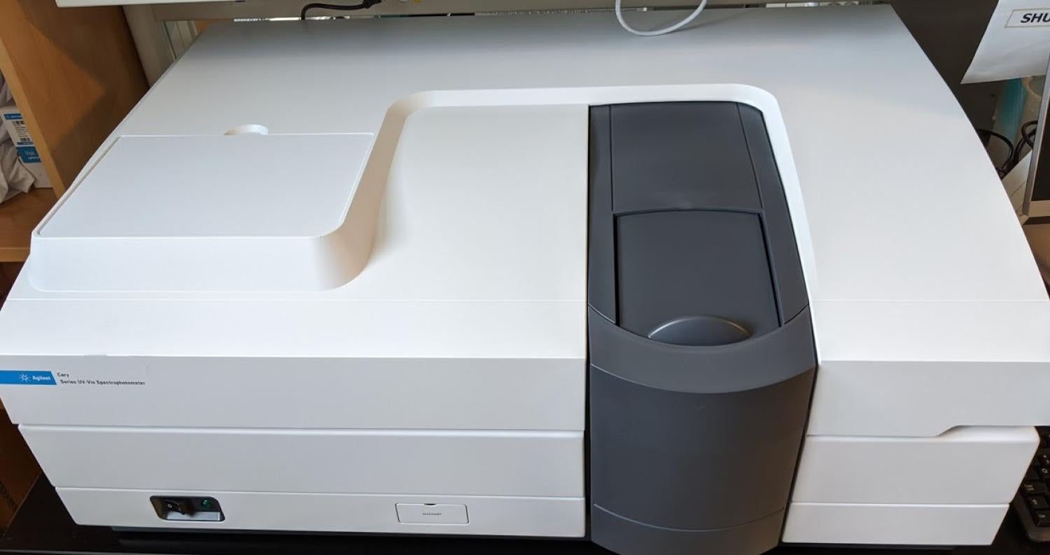 Cary 4000 UV-VIS Spectrophotometer