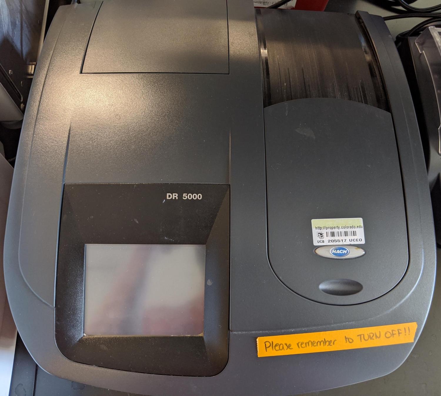 Hach DR5000 Spectrophotometer